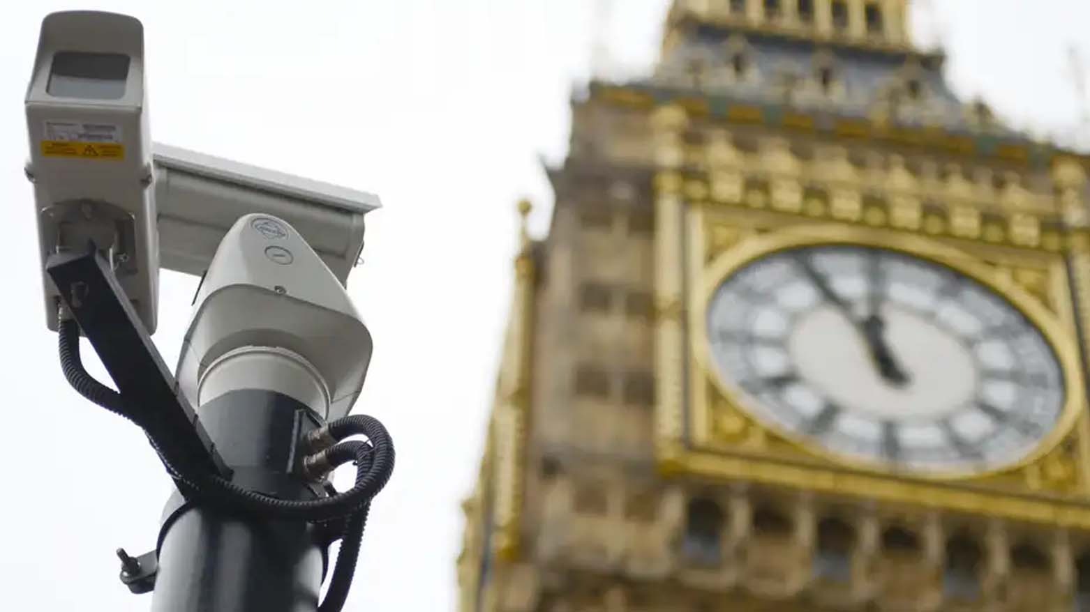 به‌ریتانیا به‌كارهێنانی كامێرای چاودێریی چینی له‌ فه‌رمانگه‌ حكومییه‌كان قه‌ده‌غه‌ ده‌كات